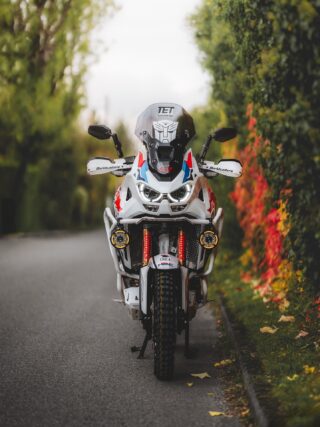 Składane lusterka DopeMirrors pasują do każdego motocykla